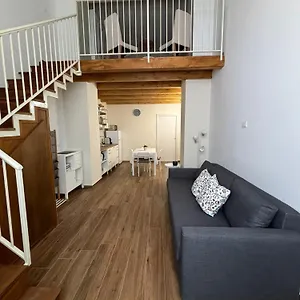 Casa vacanze Sicily Loft Living, Aeroporto di Catania Fontana Rossa