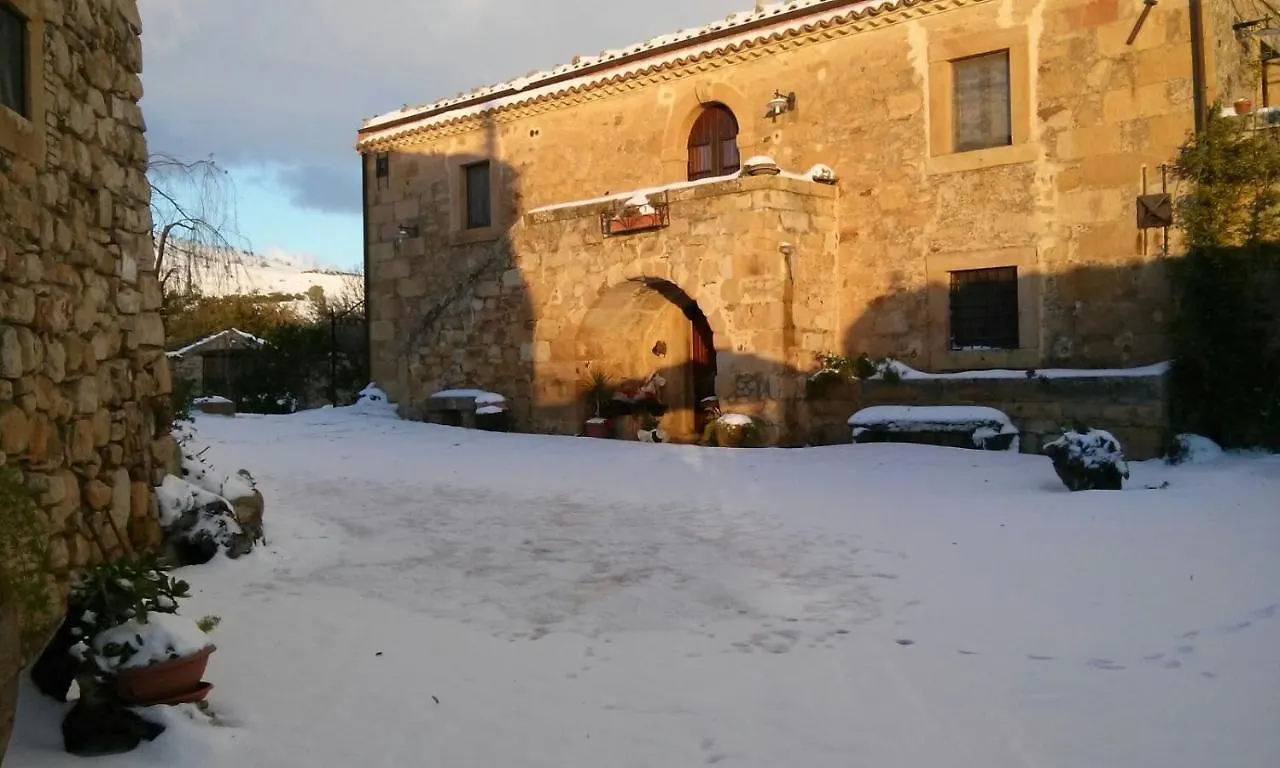 Le Querce Di Cota Villa Troina